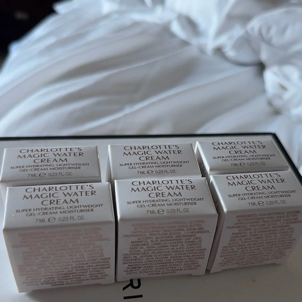 Oily skin heaven !CHARLOTTE'S MAGIC WATER CREAM 42ml MOISTURISER(50ml fr 100!$)